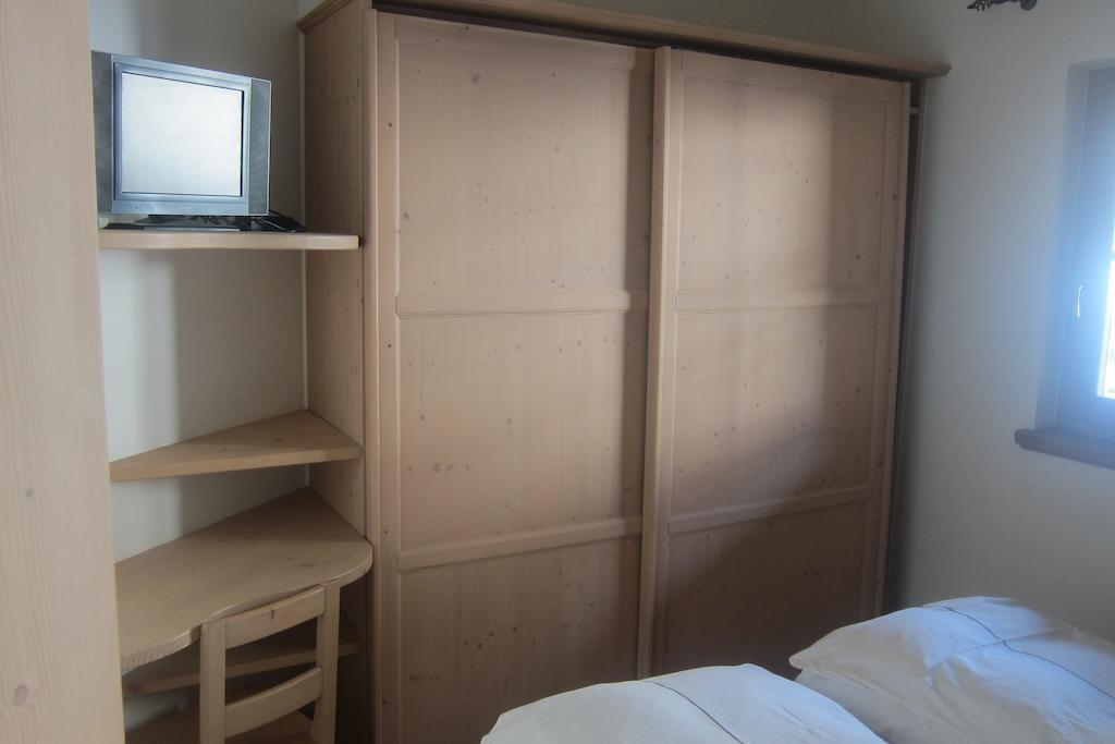 Chalet Rin Da Pemont Livigno Bilik gambar