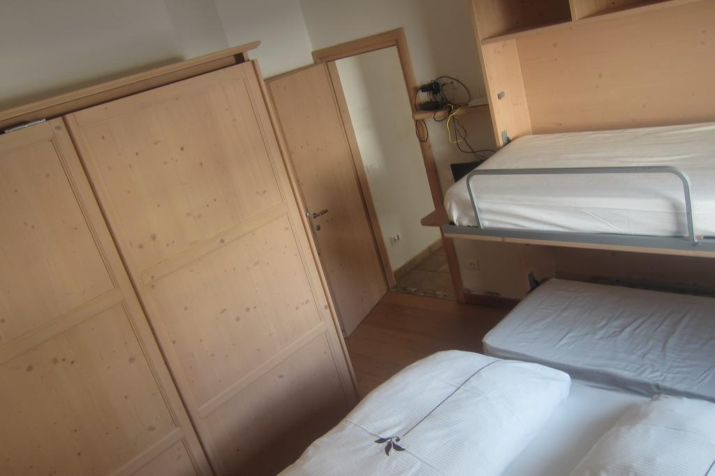 Chalet Rin Da Pemont Livigno Bilik gambar